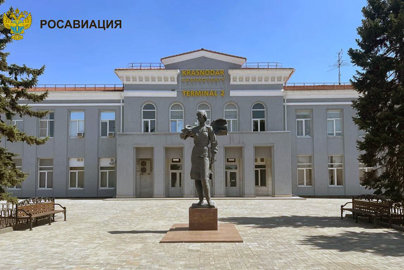 После трехлетнего перерыва аэропорт Краснодара принял первый рейс