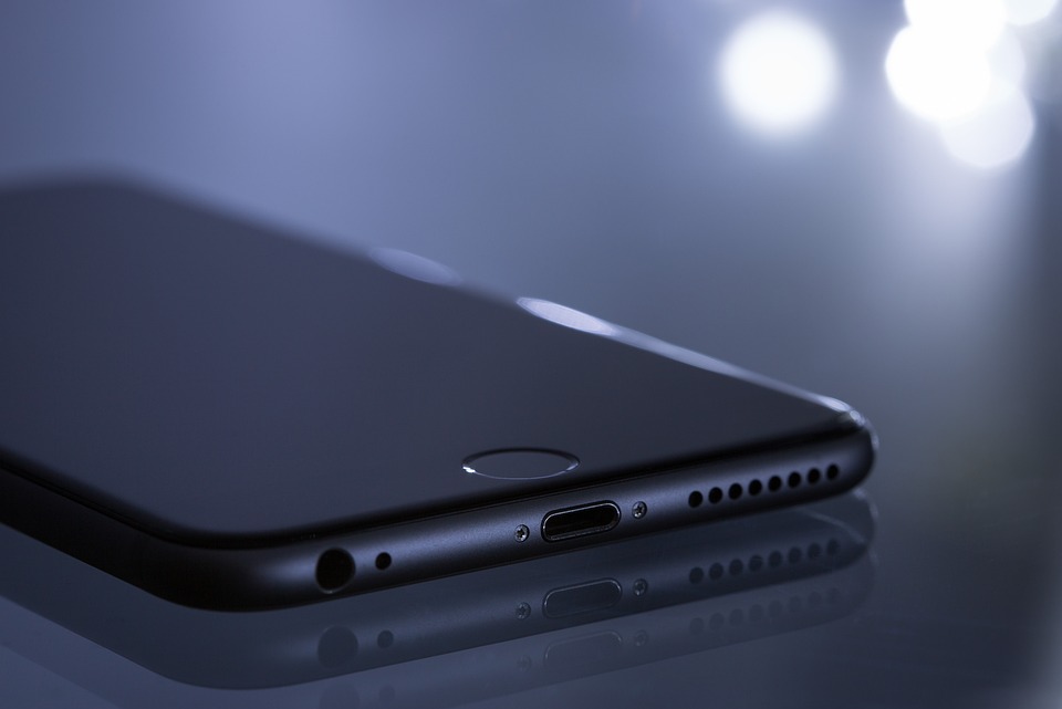 Российский магазин приложений адаптируют для iPhone