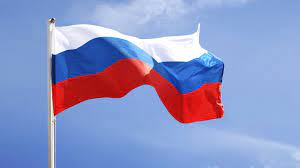 В Госдуму внесли законопроект, обязывающий колледжи и вузы вывешивать флаг РФ