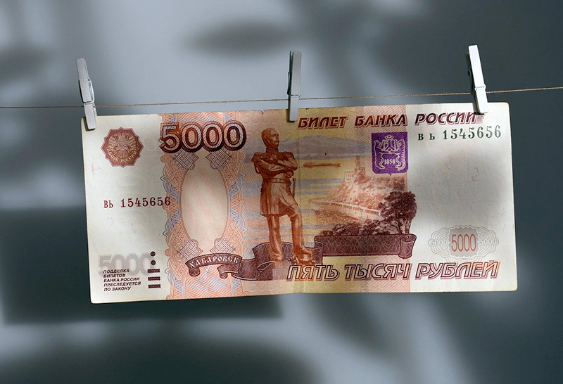 В Севастополе снижается число поддельных банкнот