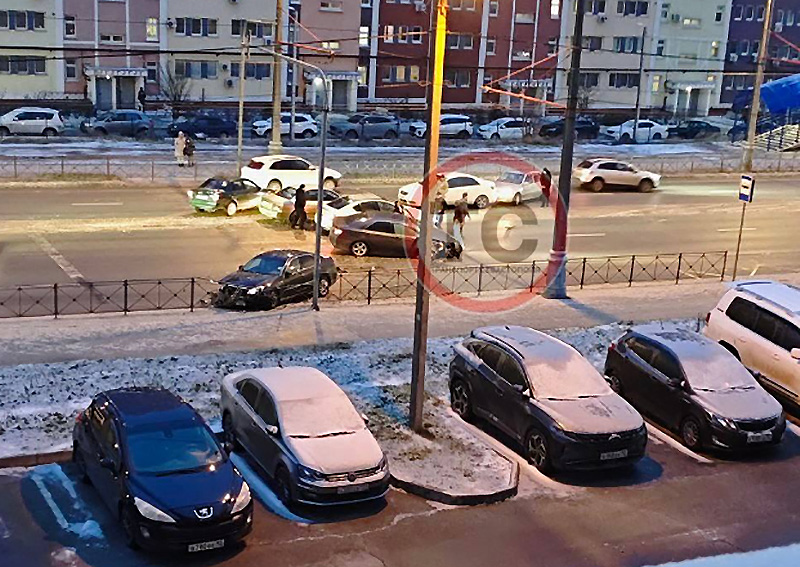 В Госавтоинспекции Севастополя рассказали подробности двух ДТП на Камышовом шоссе