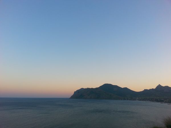 Семь курортов Крыма вошли в топ-10 популярных направлений для длительного отдыха в августе