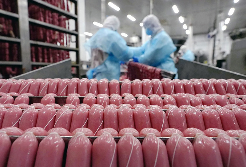 После проверки уничтожено более 8 тонн небезопасной мясной продукции двоих севастопольских предпринимателей