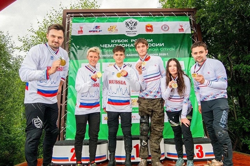 Севастопольцы завоевали «золото» чемпионата и первенства России по маунтинбайку (ФОТО)