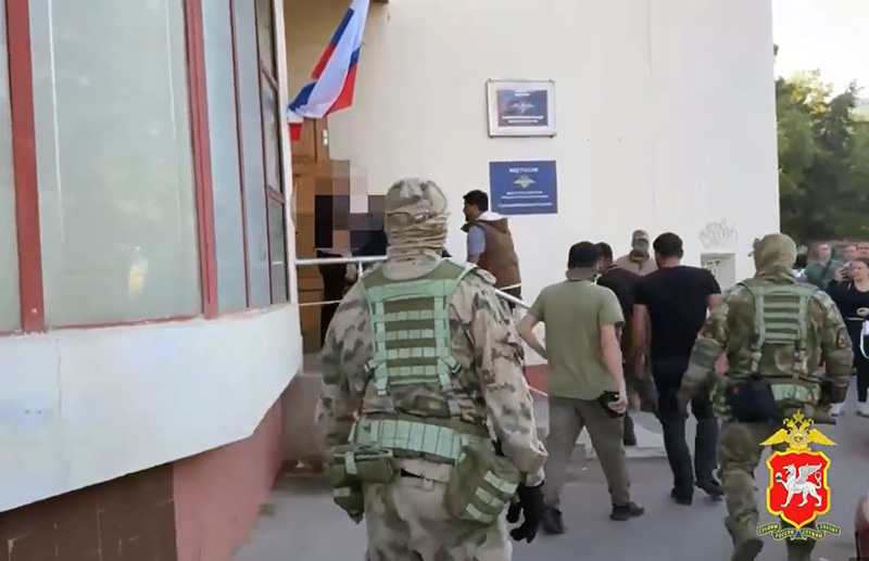 На оптовом рынке в Симферополе прошла масштабная проверка трудовых мигрантов