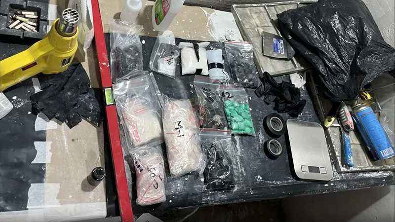 В Севастополе задержали двоих наркосбытчиков с крупной партией «синтетики»