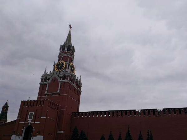 Кремль осудил осквернение могил военкора и бойцов СВО в Крыму