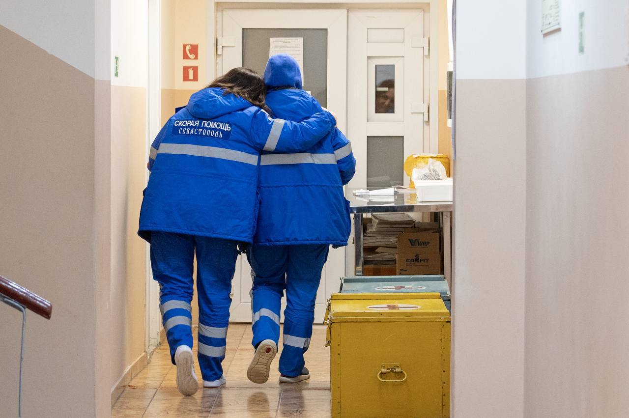 В Севастополе более 1,8 тысячи медработников получают специальную социальную выплату