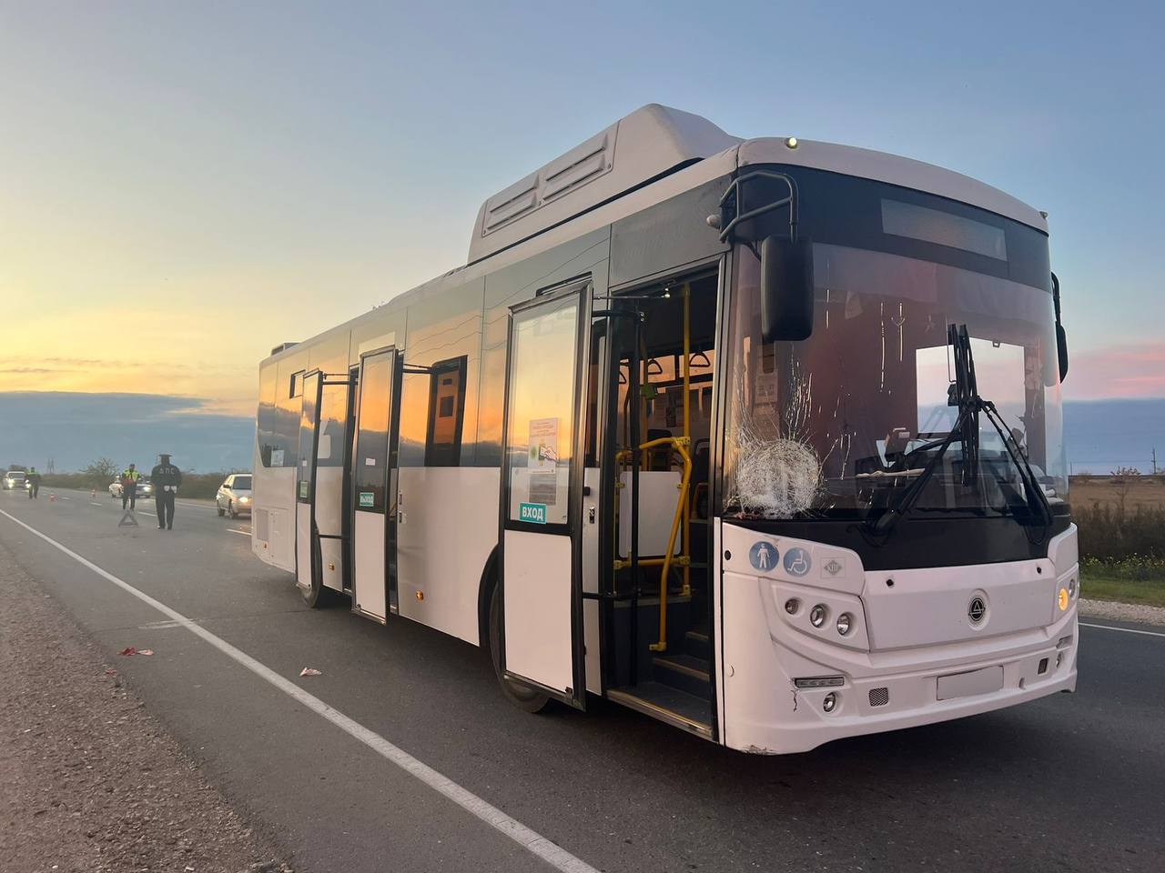 Пешеход погиб под колесами автобуса в Крыму