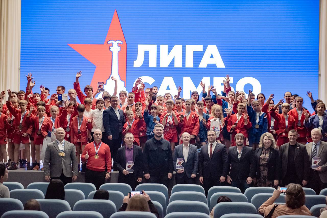 В Севастополе наградили лучших самбистов (ФОТО)