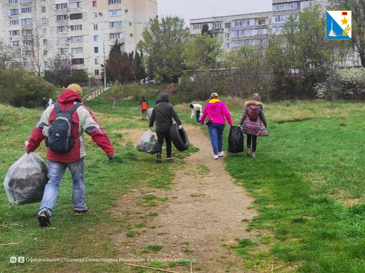 Завтра в Севастополе проведут третий общегородской весенний субботник