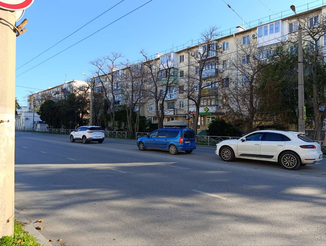 Семилетняя девочка пострадала в ДТП на проспекте Героев Сталинграда в Севастополе (ФОТО)