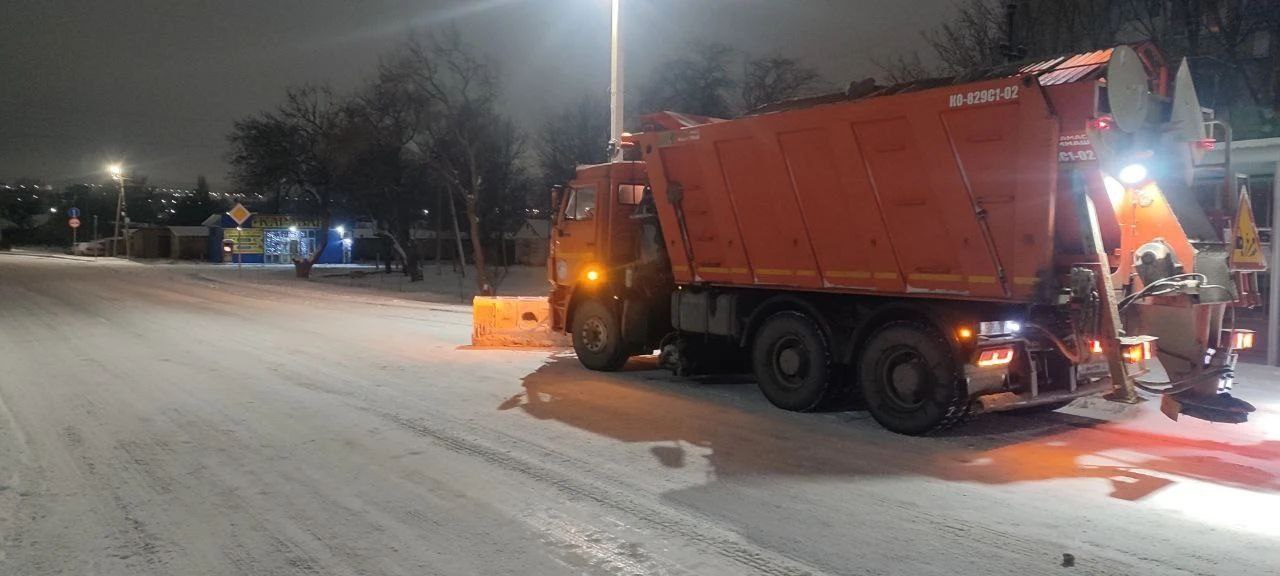 В «Крымавтодоре» рассказали о дорожной обстановке в Крыму после снегопада