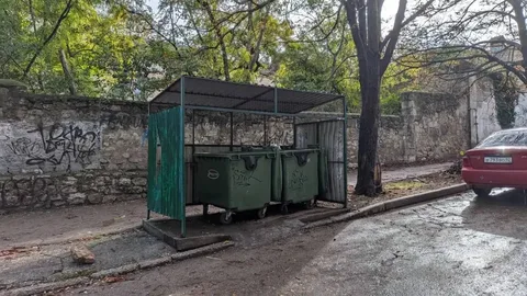 Мусор контейнеры