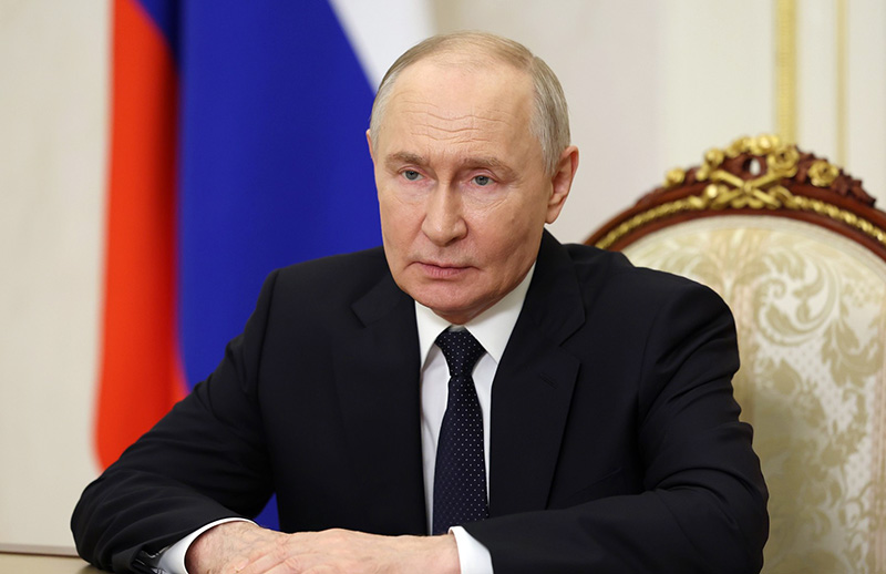 Владимир Путин поздравил медицинских работников с профессиональным праздником (ВИДЕО)