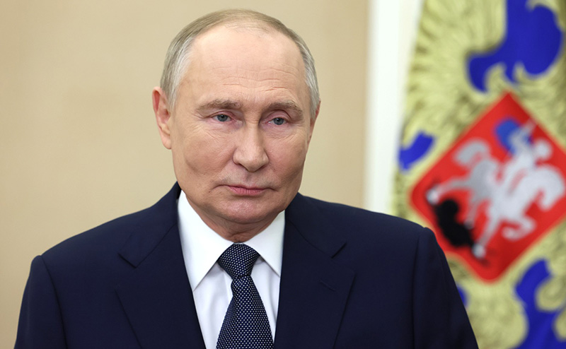 Владимир Путин поздравил учителей с профессиональным праздником (видео)