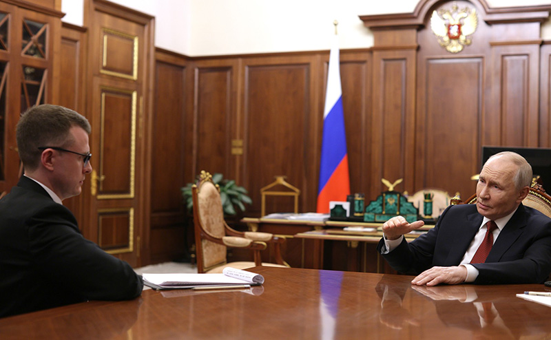 Путин уверен, что задача по снабжению Крыма и Севастополя топливом будет решена