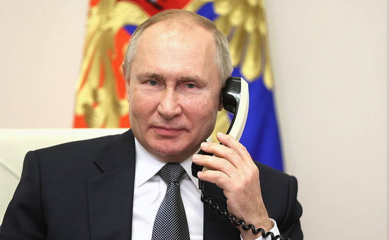 Путин поблагодарил морпехов и десантников за выполнение задач на территории Курской области
