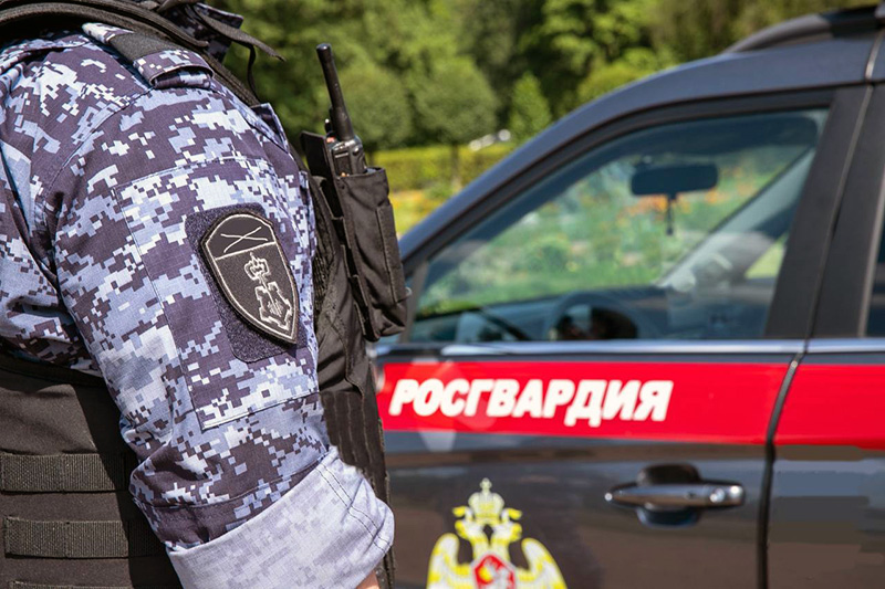 В Севастополе росгвардейцы урегулировали конфликт в детсаду, спровоцированный нетрезвым родителем
