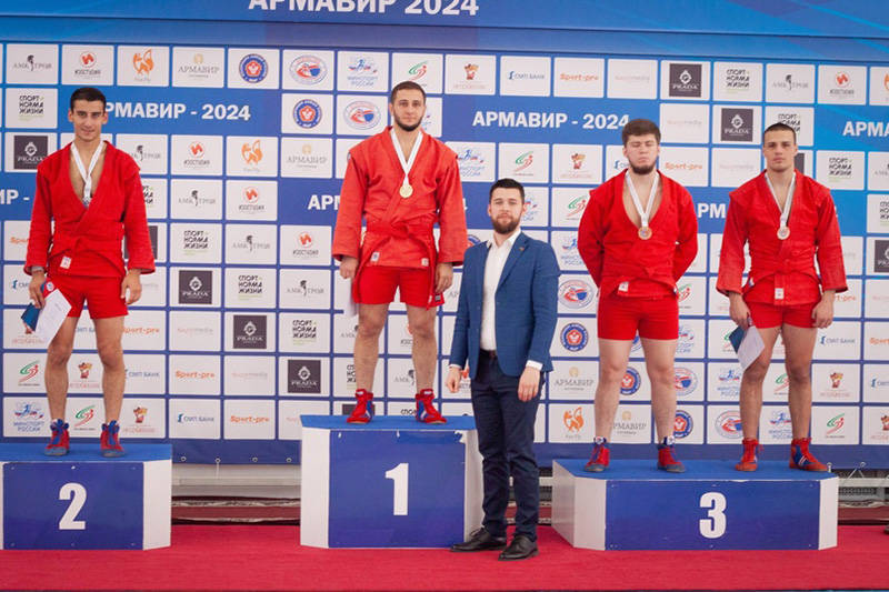 Севастопольские самбисты завоевали медали студенческого чемпионата ЮФО