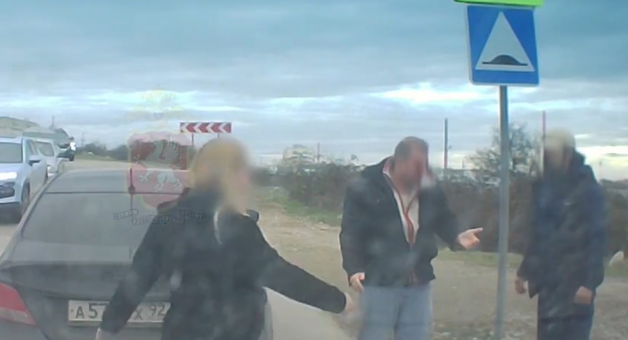 Севастопольского водителя избили по лицу, рукам и ногам из-за дорожной стычки (ВИДЕО)