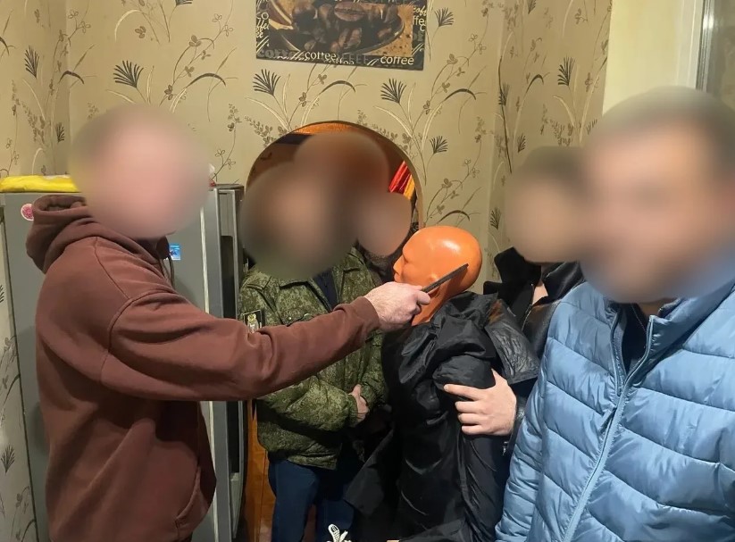 Крымчанин чуть не убил собутыльника и сам ударился головой