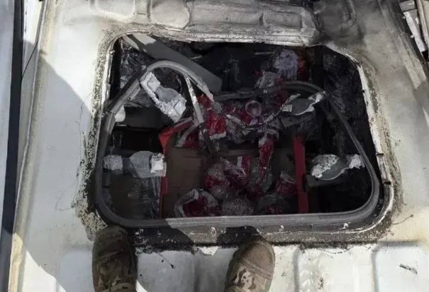 Беспилотник ВСУ ударил по автомобилю гуманитарной миссии Севастополя
