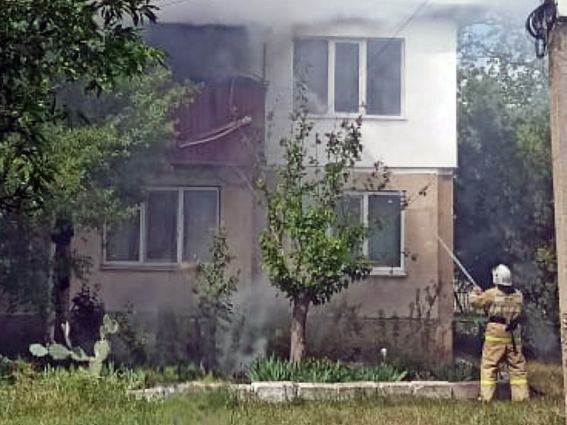 В Крыму самодельный удлинитель привел к пожару в квартире