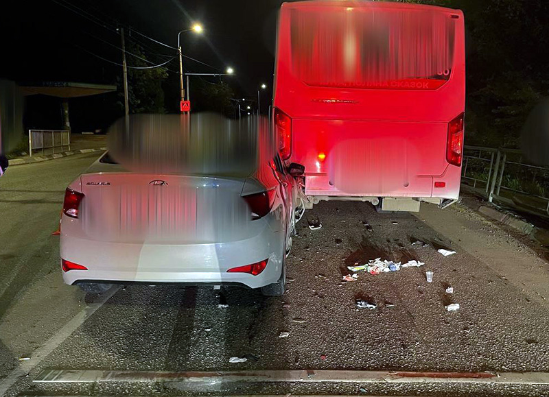 В Ялте таксист «догнал» автобус и отправил в больницу малолетнего пассажира (ВИДЕО)