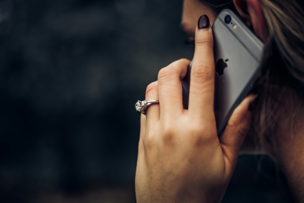 Пятеро севастопольцев перечислили мошенникам более 100 тысяч рублей