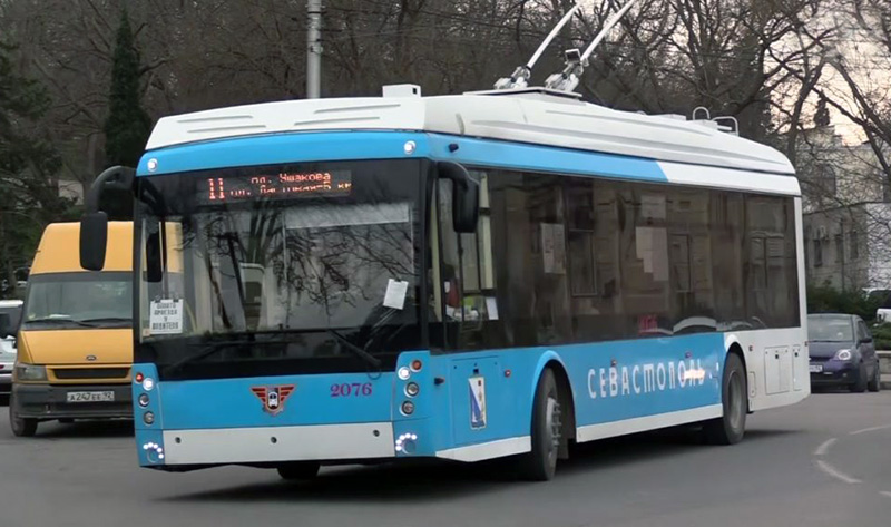 Авария на контактных сетях на Центральном кольце Севастополя внесла коррективы в работу троллейбусов