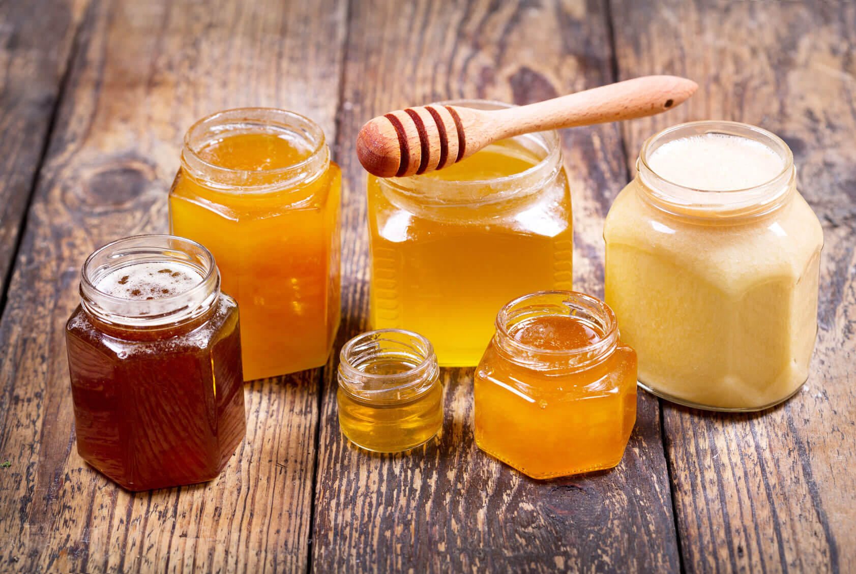 В каких количествах можно мед. Мед. Мёд натуральный. Мед картинки. Разные сорта меда.