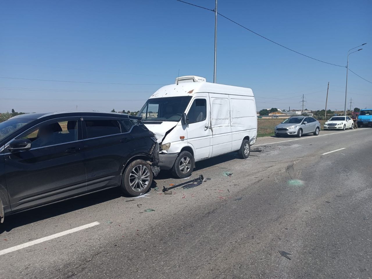 В Крыму при ДТП с семью машинами пострадали два человека [фото] |  05.08.2023 | Севастополь - БезФормата